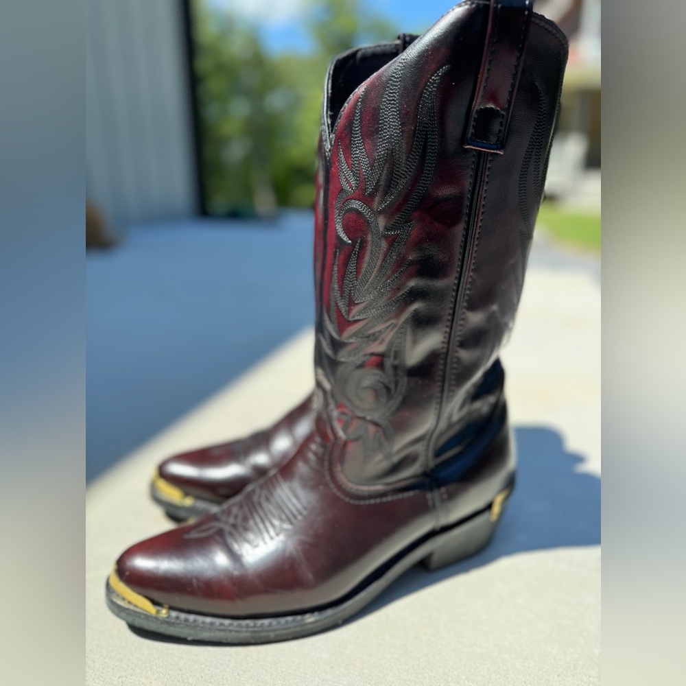 Laredo Black Cherry Trucker Boots - 11D